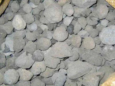 طحن كلنكر الأسمنت - Cement clinker grinding